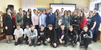 В Брянской областной детской библиотеке прошла встреча учеников школы №60 с участником СВО Андреем Шевченко - Газета Маяк
