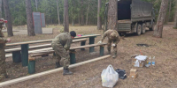 Брянский памятник военным журналистам привели в порядок активисты и военнослужащие - Газета Маяк