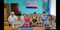 В Центре общения старшего поколения Новозыбкова посмотрели фильм «16 строк» - Газета Маяк